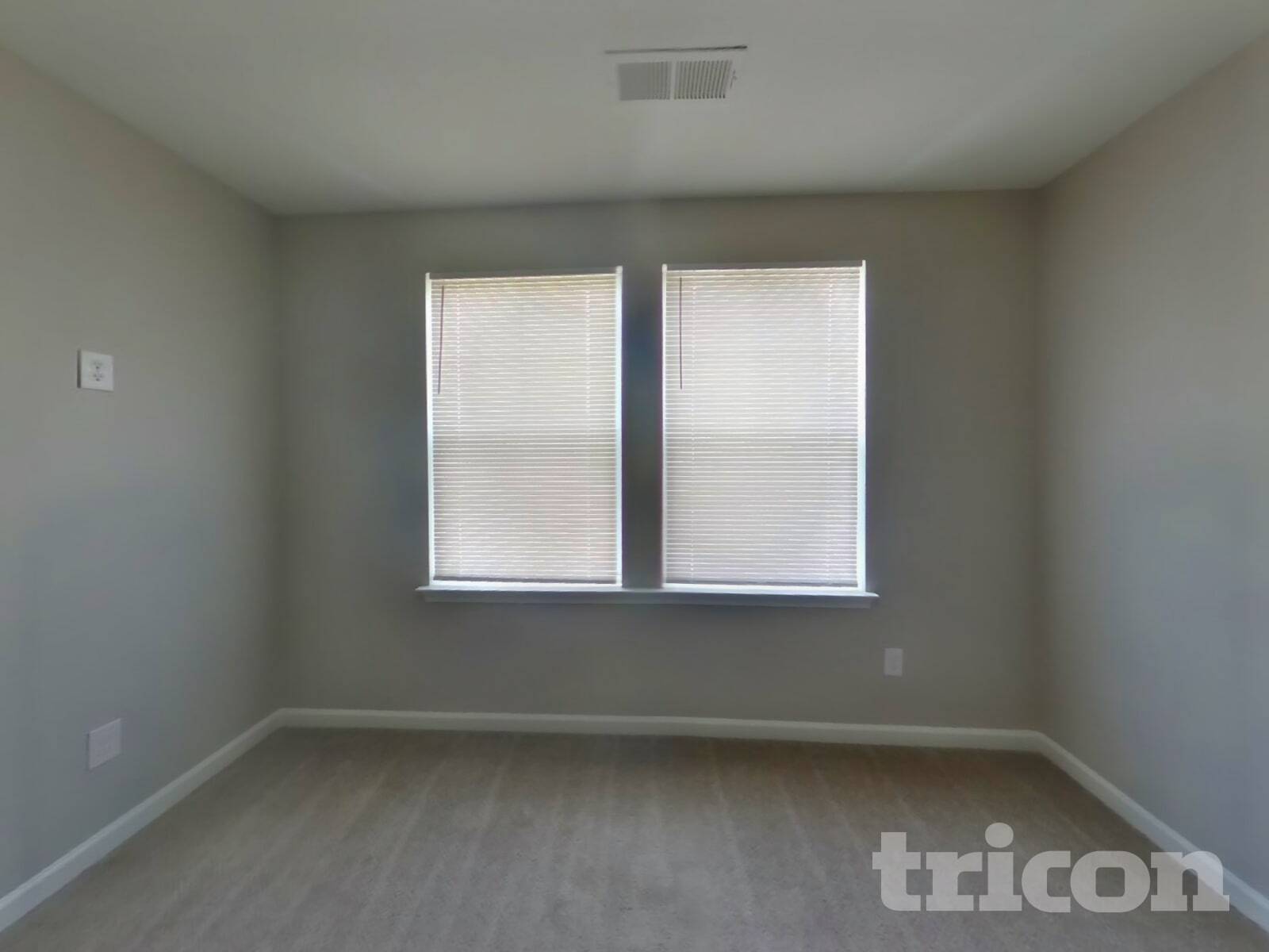 Building Photo - 206 Churchill Dr
