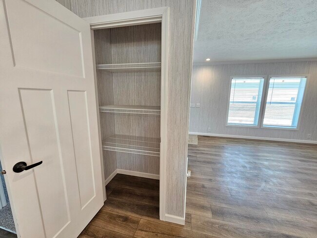 Building Photo - 267 Spruce