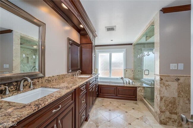 Building Photo - 5 br, 6.5 bath House - 152 S Eucalyptus Dr