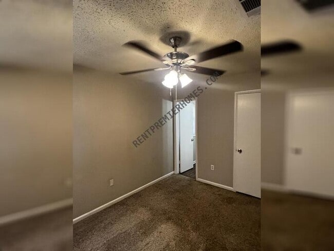 Building Photo - 6617 Whippoorwill Ln