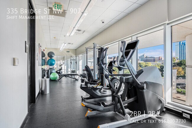 Building Photo - 335 Bridge St NW