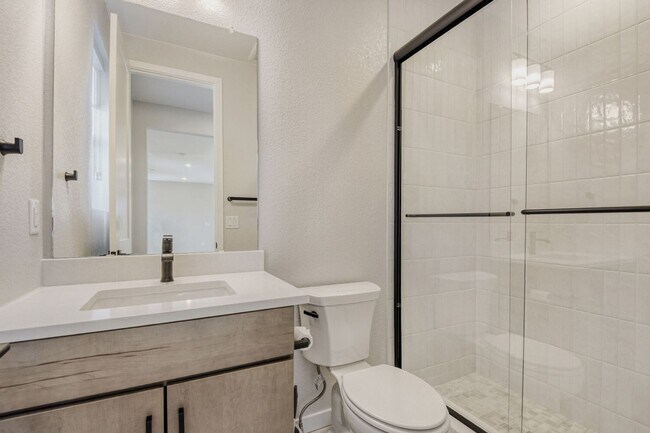 Building Photo - Brand-new residence with an ADU for rent in the highly sought-after Lyric at RidgeGate Lone Tree ...