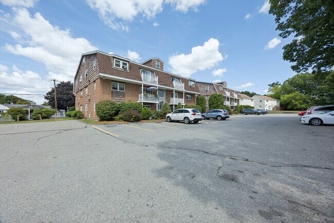 Building Photo - 244 Mt Vernon St