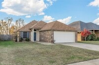 Building Photo - LEGACY BEAUTY.. Close to Barksdale Air Force Base..