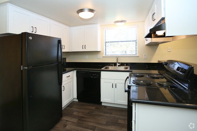 Studio - Summerfield Place