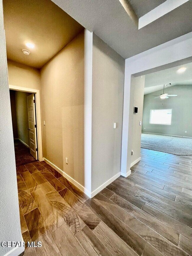 Building Photo - 14740 Mike a Mendoza Ave