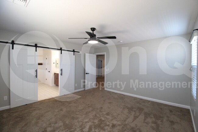 Building Photo - 24758 W Huntington Dr