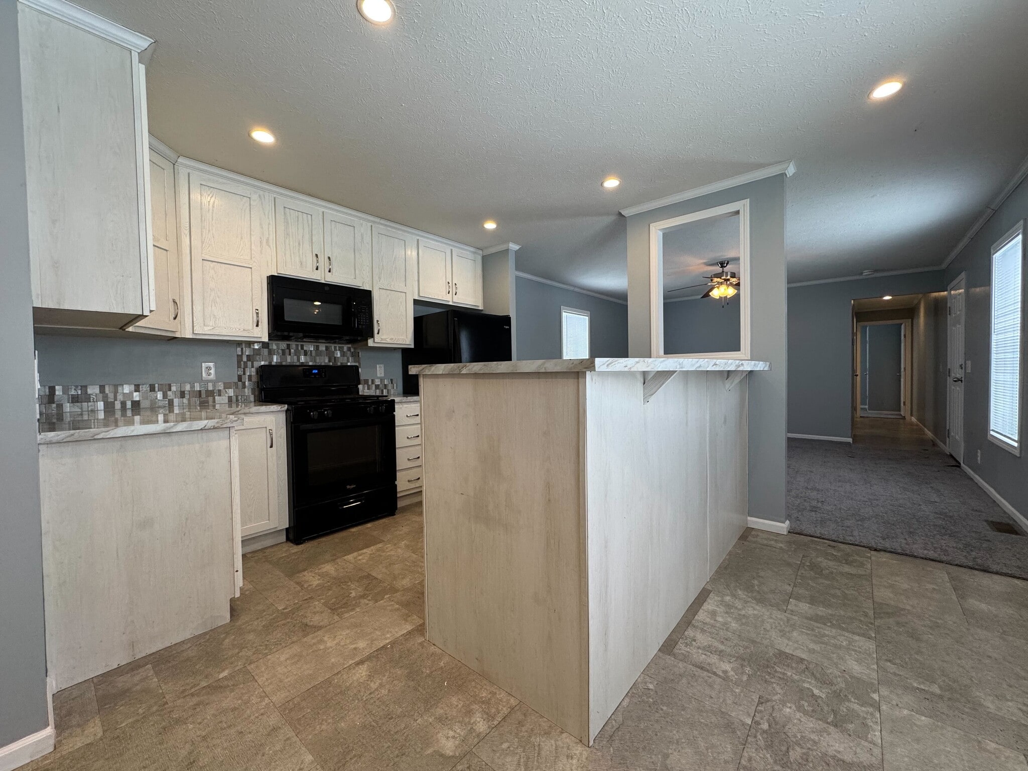 Building Photo - 2112 Bluebird Terrace NW