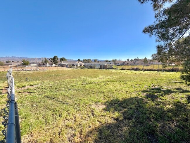 Building Photo - 18089 Capri St