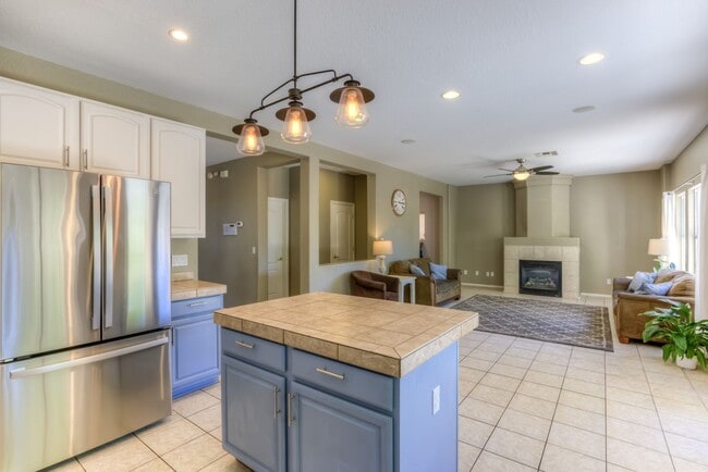 Building Photo - Located in Mesquite Ranch and the Award Wi...