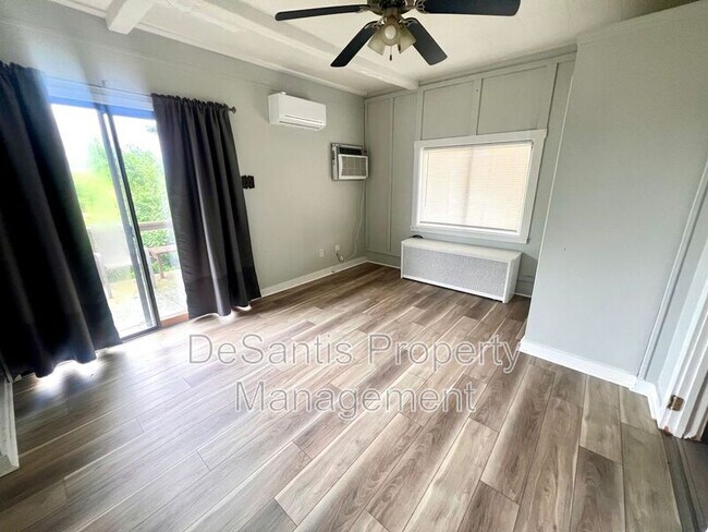 Building Photo - 1632 Steuben St