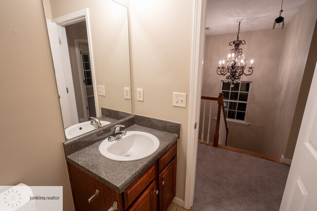 Building Photo - 1188 Ira St SW