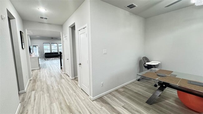 Building Photo - 9107 Brixham Dr