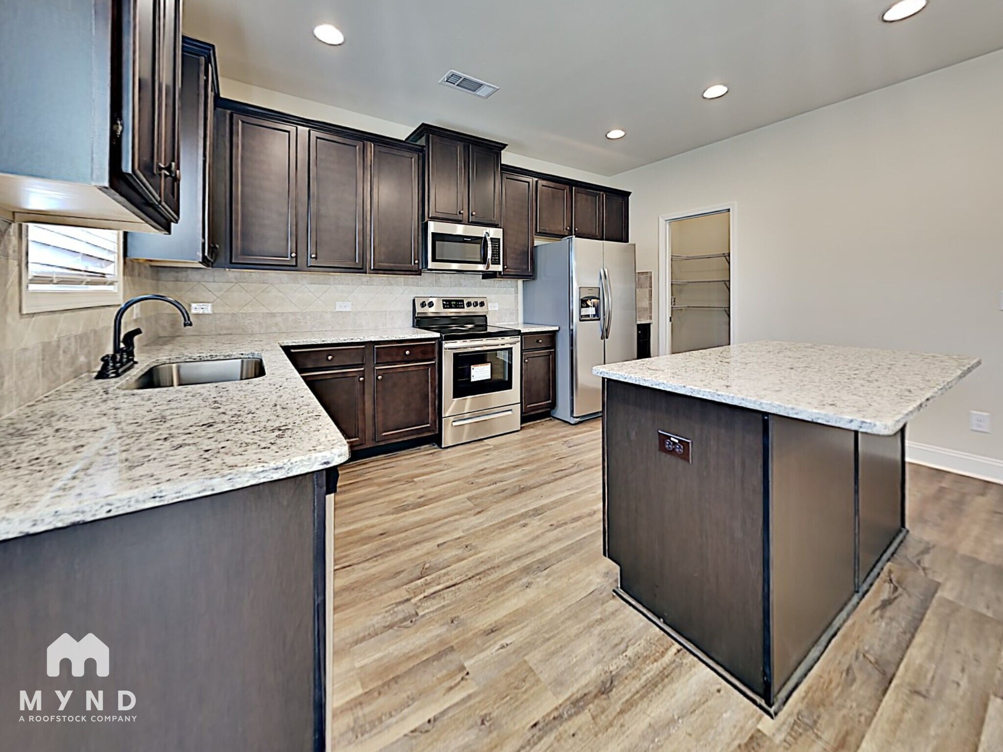 Building Photo - 9028 Holder Rd