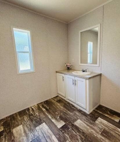 Building Photo - 128 Los Platanos St