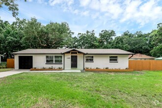 Building Photo - AFFORDABLE ROOM in a Renovated Winter Park...