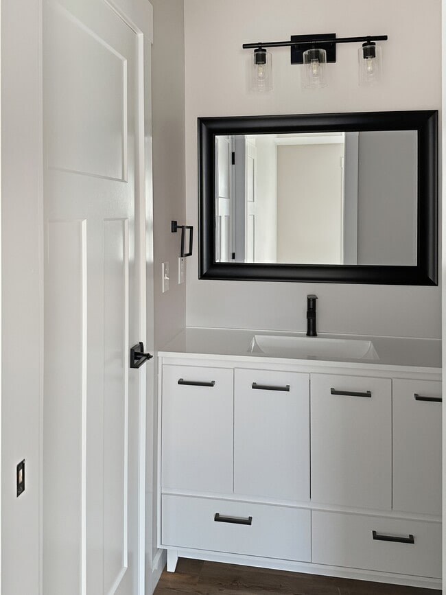 Building Photo - 12 Old Starnes Cove Rd