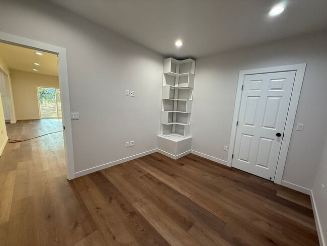 Building Photo - BRAND NEW BUILD 4BR/2.5BA Home in LAKESIDE available FOR RENT w/ RV parking and attached garage!