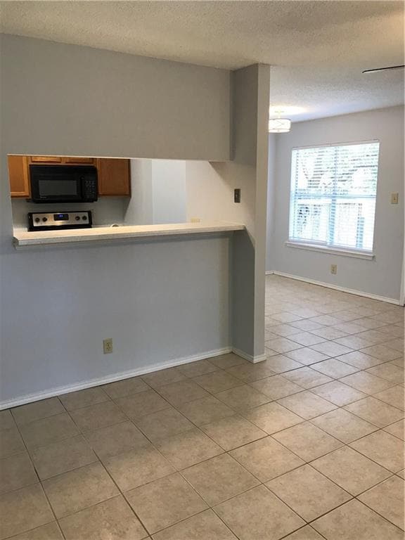 Building Photo - 5908 Parkwood Dr