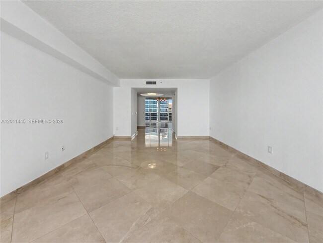 Building Photo - 17555 Collins Ave