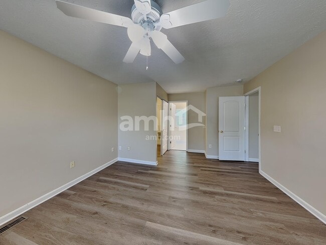 Building Photo - 1205 Emery Ridge Dr