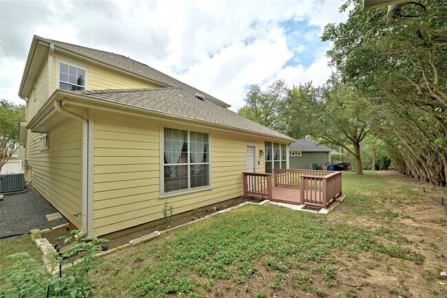 Building Photo - 411 W St Elmo Rd