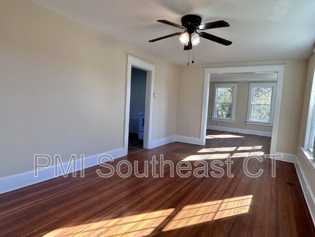 Building Photo - 142 Old Norwich Rd