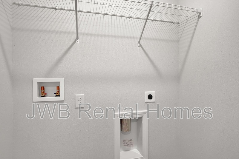 Building Photo - 2117 Moncrief Rd