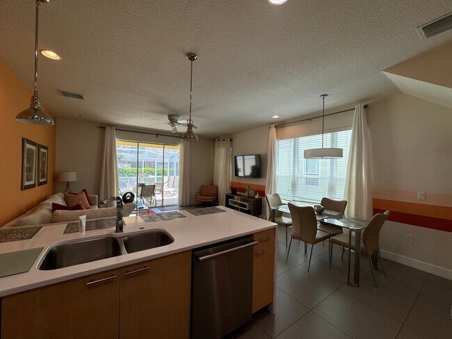 Building Photo - 1641 Retreat Cir