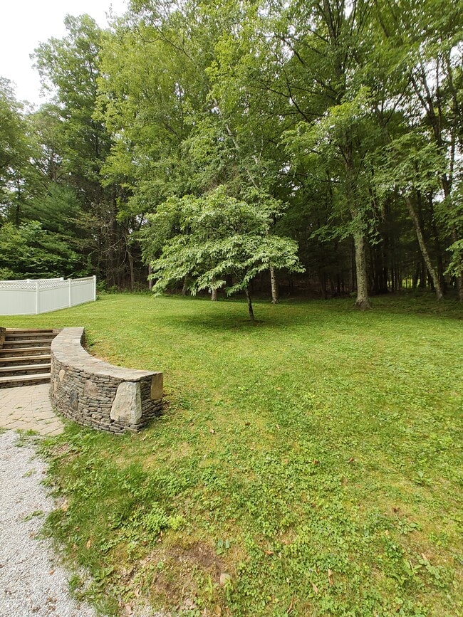 Building Photo - 60 Old Northville Rd