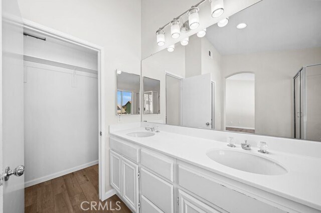 Building Photo - 15154 Biarritz St