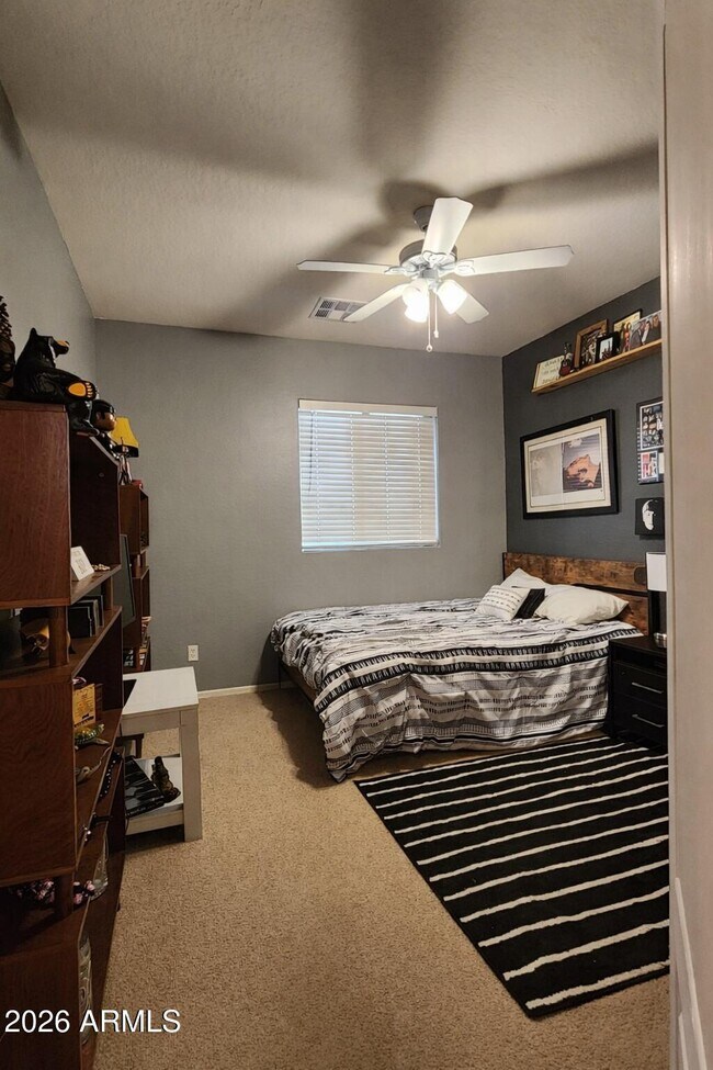 Building Photo - 18970 N Alicante St