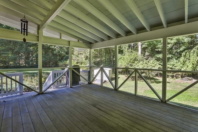 Building Photo - 22 Withington Ln