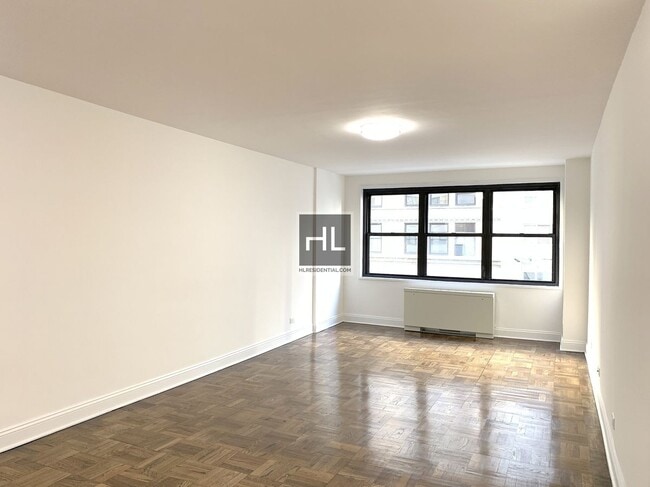 Building Photo - 96-95 5th Ave
