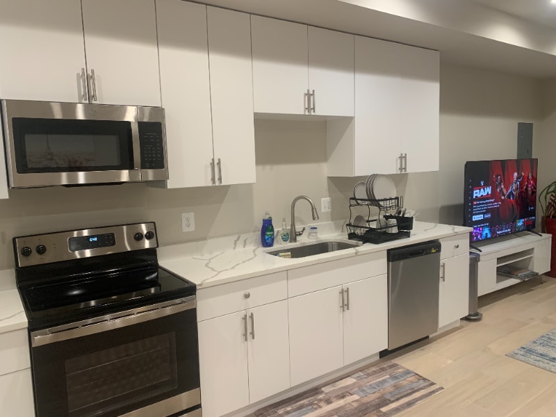 Building Photo - 2512 Elvans Rd SE