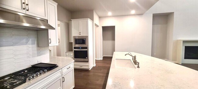 Building Photo - 7708 Alouette Dr