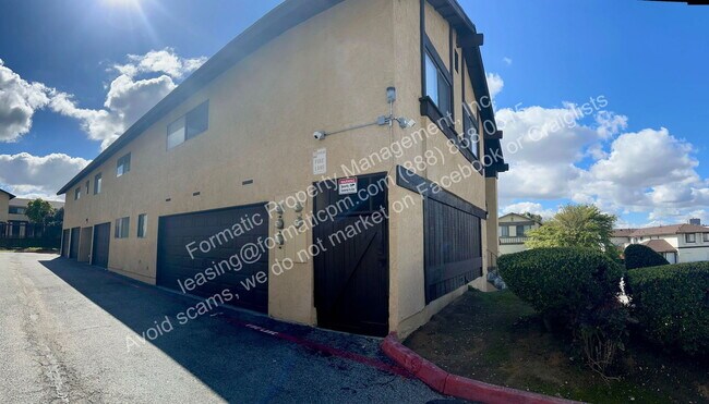 Building Photo - 2442 S Nancy St