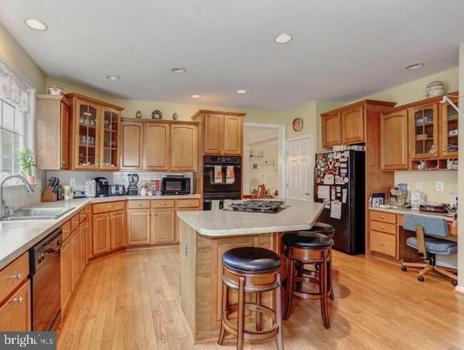 Building Photo - 146 Meadowview Ln