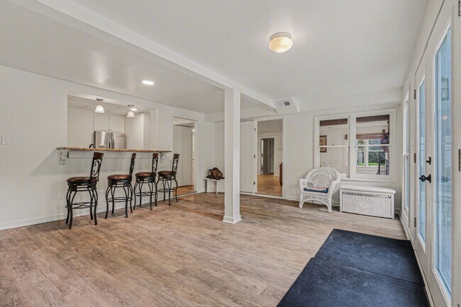 Building Photo - Two Levels. Two Kitchens. One Pool. East Cobb at $5,495/month