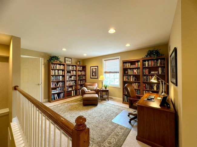 Building Photo - 3 bedroom 2.5 bathroom Townhome in Mount Joy!