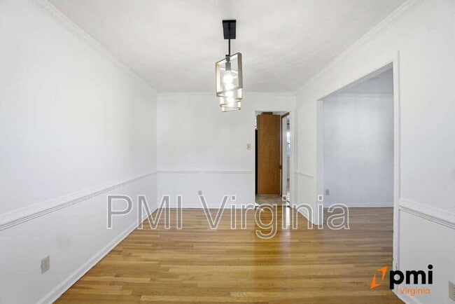 Building Photo - 436 Longleaf Rd