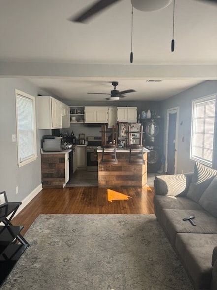 Building Photo - 4161 Dunn Ave