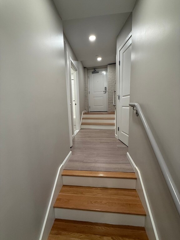 Building Photo - 6 Chatham St