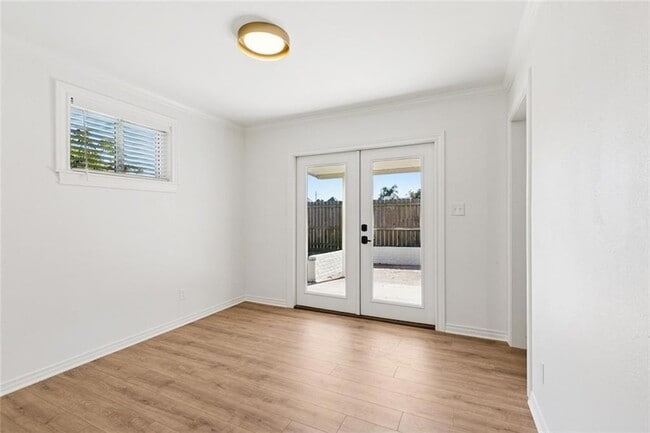 Building Photo - 1237 Helios Ave