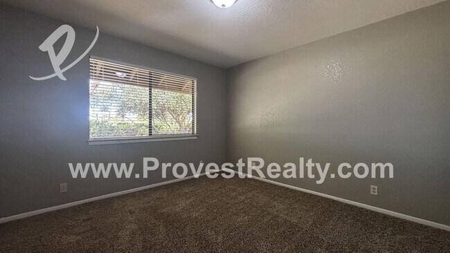 Building Photo - 14207 Sky View Ln
