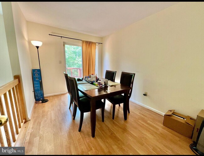 Building Photo - 9632 Hadleigh Ct