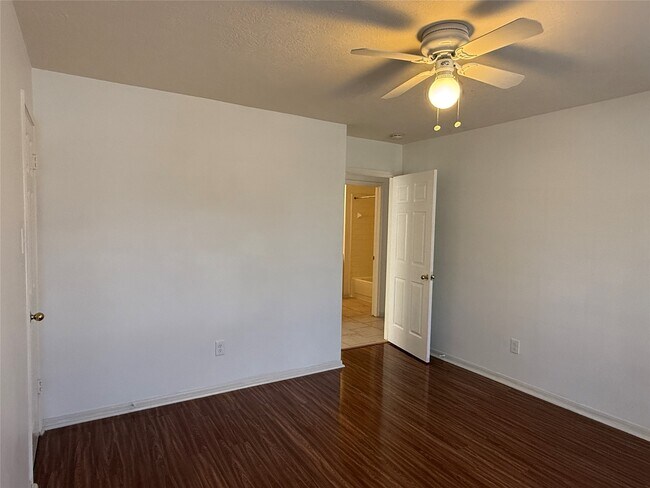 Building Photo - 2830 Burgess Hill Ct