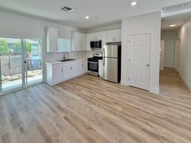 Building Photo - 6989 Del Rosa Ave