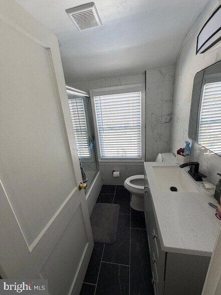 Building Photo - 130 Harper Ave