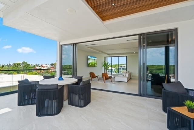 Building Photo - 16 S Exuma Rd